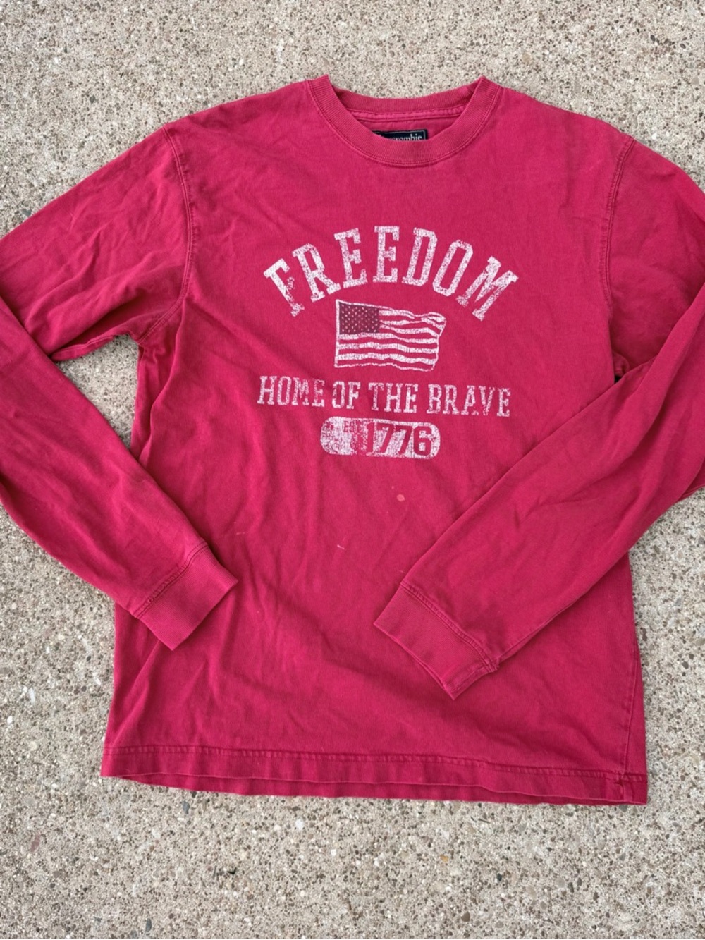 RARE Vintagr Abercrombie & Fitch Red 'Freedom' Long Sleeve Graphic Tee JFK 9/11